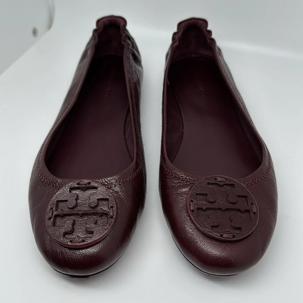 Tory Burch Minnie Travel Leather Plum Burgundy Ballet Flats Slip on Size 7 - NEW